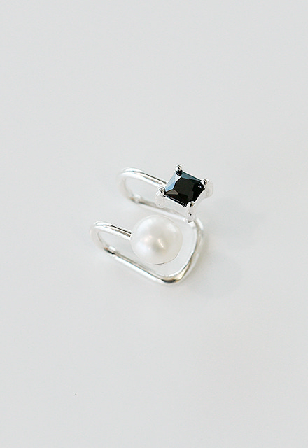 Pearl + Black Cubic Silver 925 Ear Cuff (Astro Sanha)