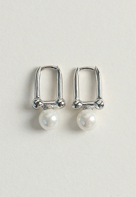 Diaman Pearl Point 925 Silver Drop Earrings (Astro Moonbin)